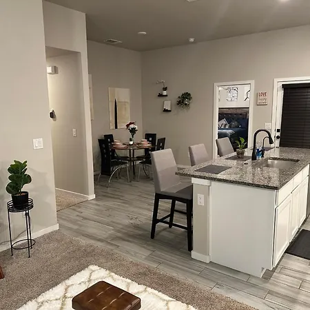 3Bed/2Bath Cozy Spacious Place